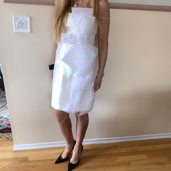 Dolce & Gabbana Dresses & Skirts - Dolce & Gabbana Ivory Silk Bow Tie Dress